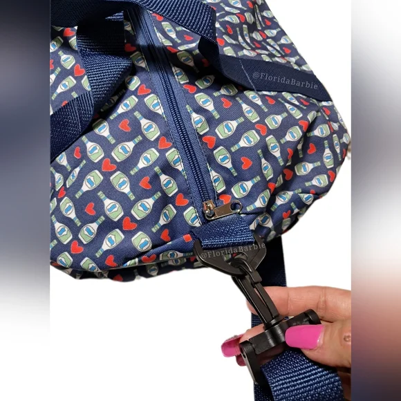 Duffle Bag Hidden Valley Collectors Blue Athletic Zipper Crossbody Nylon Gym Bag - Picture 9 of 15